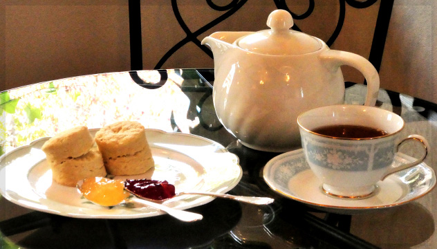 Tea & T Scone