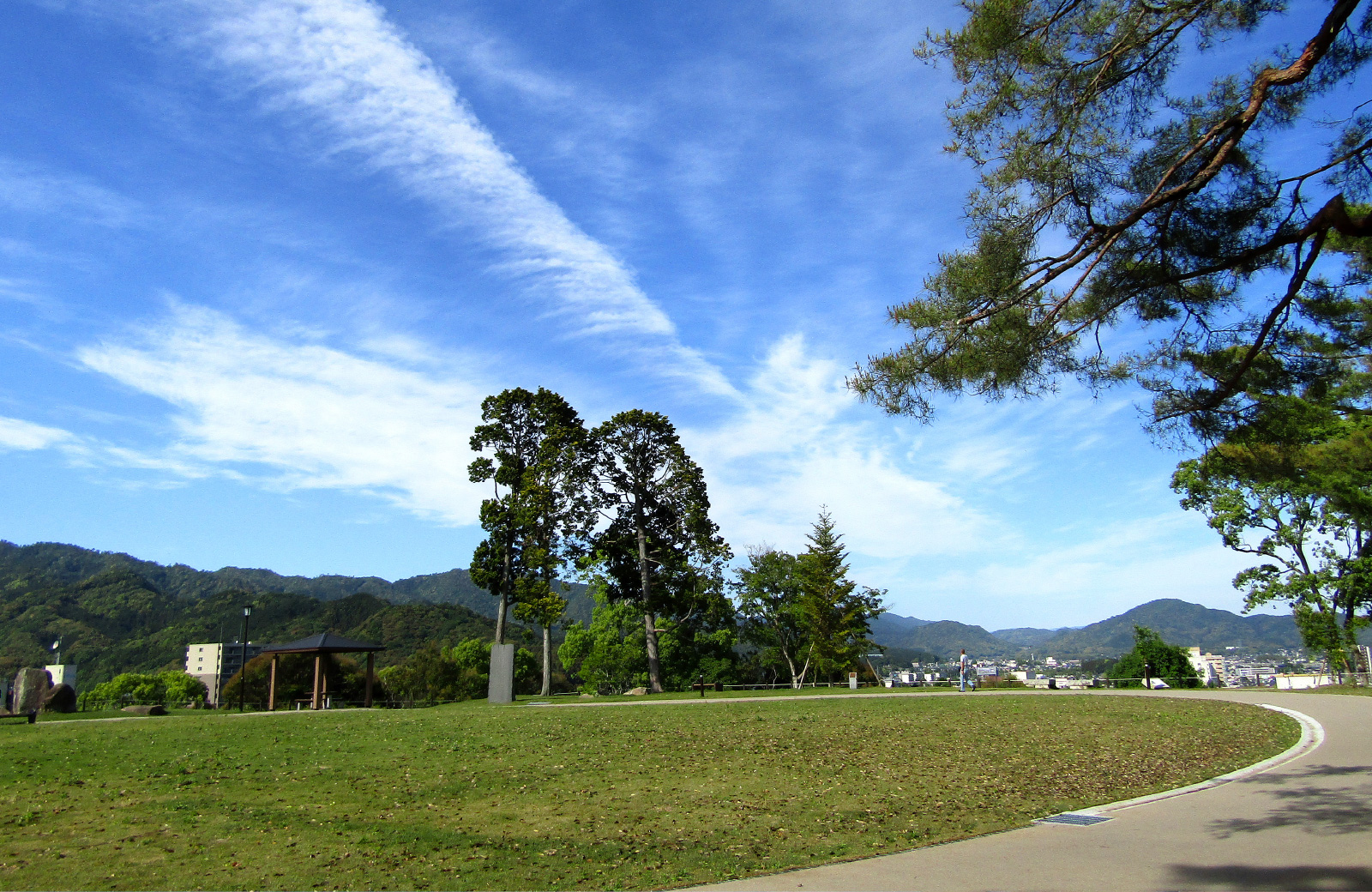 亀山公園山頂広場