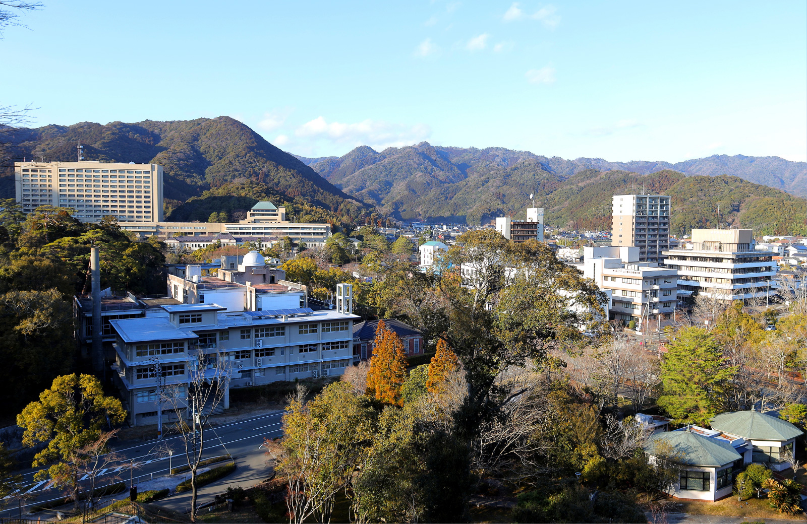 亀山公園山頂広場