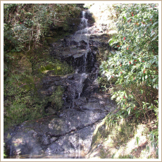 鼓の滝(つづみのたき)