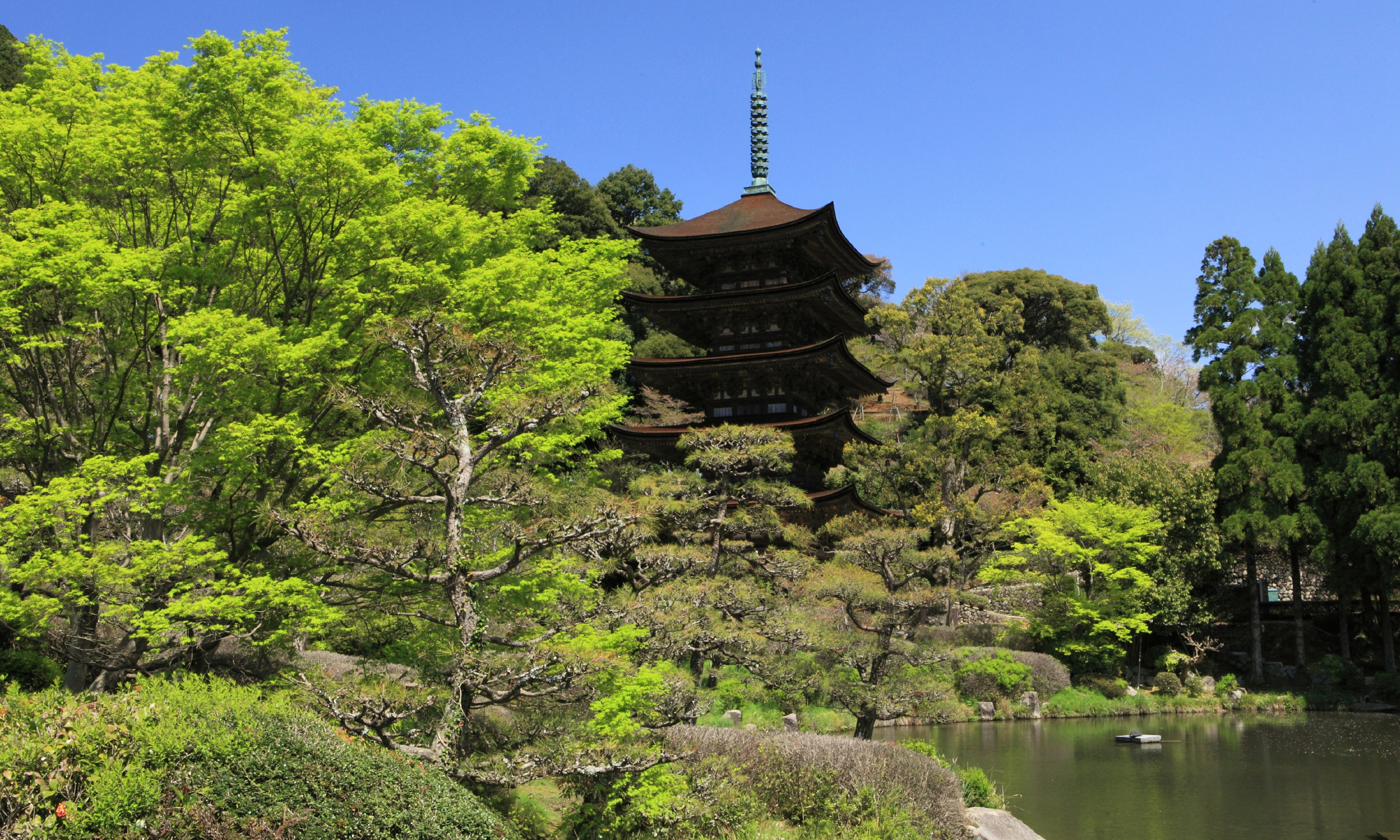 国宝瑠璃光寺五重塔