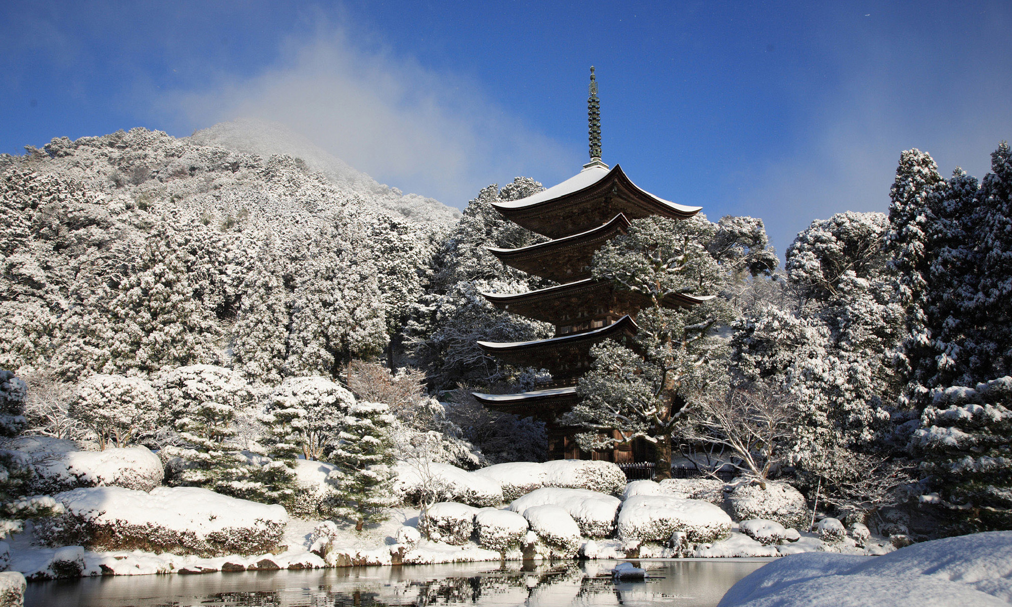 国宝瑠璃光寺五重塔