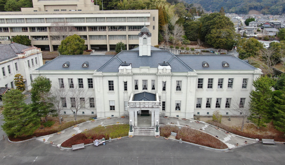 山口県政資料館（旧県庁舎・旧県会議事堂）