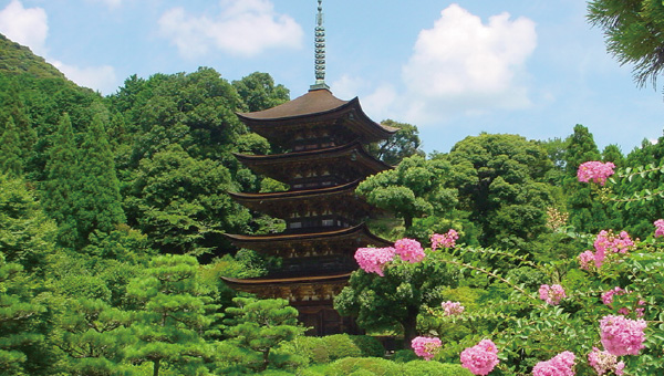 国宝 瑠璃光寺五重塔