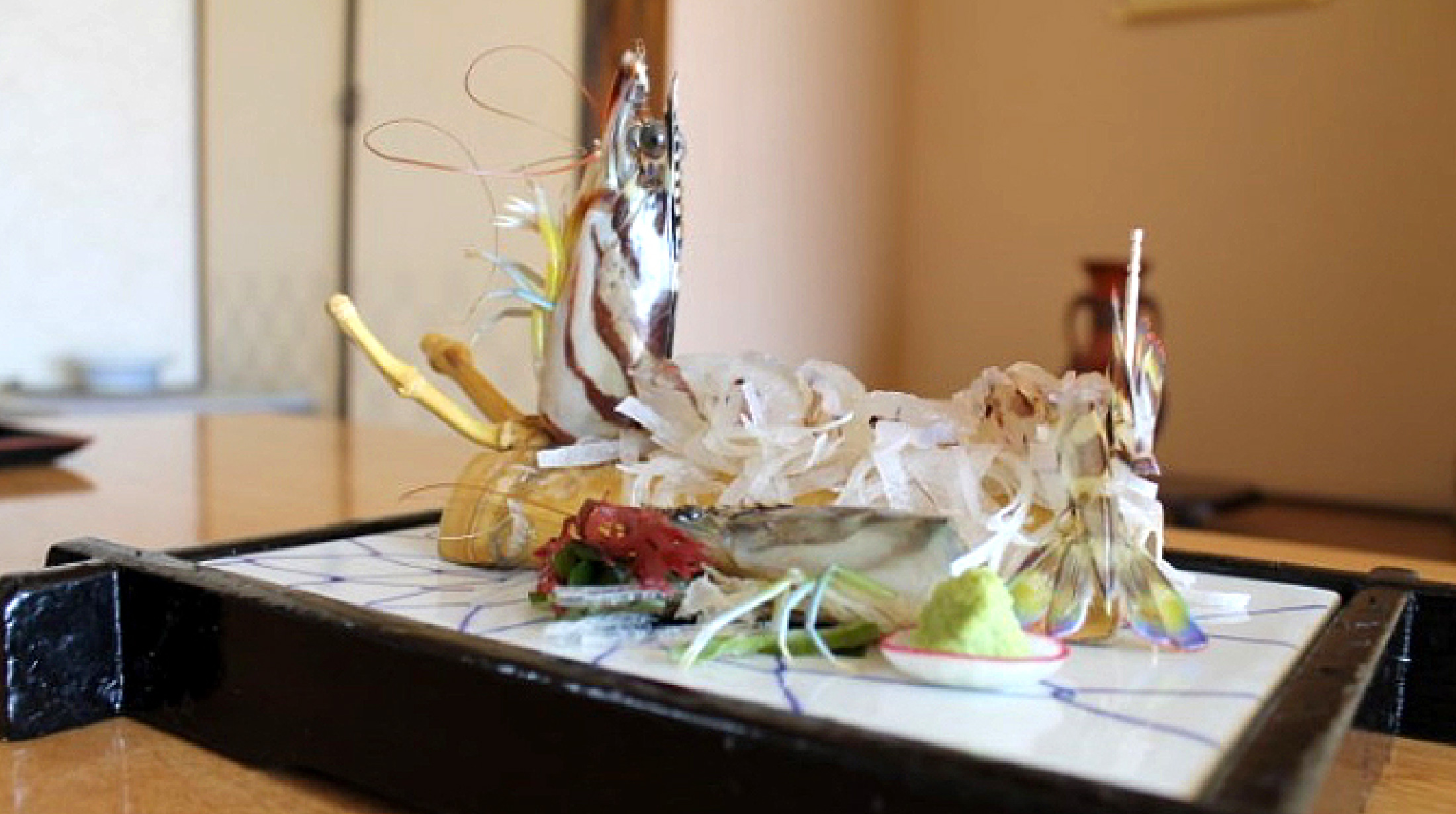 Odori-style tiger prawns-eating experience